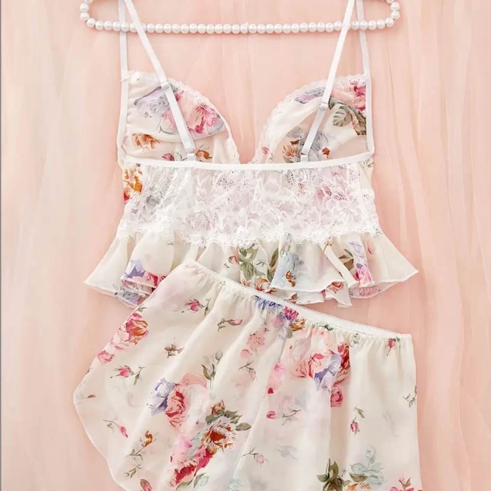 Cream Lace Trim Pajama Set with Vintage-Inspired Design. Brand new in package - Picture 3 of 11